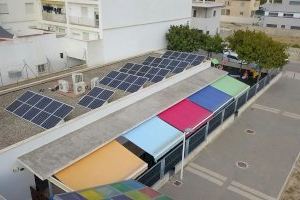 Bellreguard instal·la plaques solars al pavelló de bàsquet i l’Escoleta per abastir les instal·lacions i reduir la factura energètica