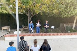 L'Ajuntament de Crevillent entrega un compostador a cada centre educatiu per a fomentar l'educació mediambiental - (foto 2)