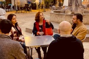 Silvia Cerdà (PSPV) proposa un canvi de model per a la Fira d’Onda escoltant i fent partícips les penyes i la joventut Silvia Cerdà (PSPV) proposa un canvi de model per a la Fira d’Onda escoltant i fent partícips les penyes i la joventut