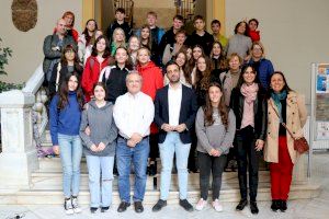 L'Ajuntament de Sagunt va rebre el divendres un grup d'estudiants Erasmus de l'IES Clot del Moro procedents de la República Txeca L'Ajuntament de Sagunt va rebre el divendres un grup d'estudiants Erasmus de l'IES Clot del Moro procedents de la República Txeca