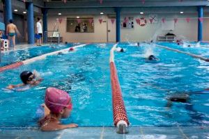 La Fundación Deportiva Municipal asesorará personalmente a los usuarios de las piscinas para iniciarse en la natación La Fundación Deportiva Municipal asesorará personalmente a los usuarios de las piscinas para iniciarse en la natación