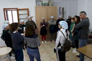 Comença el taller de formació ‘Sabores’ que instruirà en cuina a 15 persones de Sagunt - (foto 2)