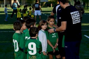 La Fundació Esportiva Municipal inicia la formació a clubs i entitats sobre la nova figura de responsable de joc net La Fundació Esportiva Municipal inicia la formació a clubs i entitats sobre la nova figura de responsable de joc net