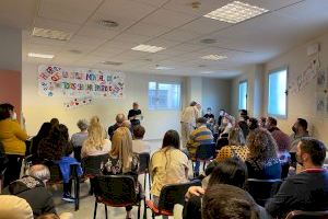 El Hospital General de Elche celebra una jornada de convivencia entre pacientes, familiares y profesionales de la Salud Mental El Hospital General de Elche celebra una jornada de convivencia entre pacientes, familiares y profesionales de la Salud Mental
