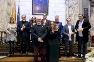 L’Ajuntament lliura els premis literaris Ciutat de València en la “xifra màgica” de la quarantena edició L’Ajuntament lliura els premis literaris Ciutat de València en la “xifra màgica” de la quarantena edició