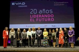 Ximo Puig insta a “derribar muros y frenar injusticias” para lograr una sociedad igualitaria “más justa, libre y solidaria" Ximo Puig insta a “derribar muros y frenar injusticias” para lograr una sociedad igualitaria “más justa, libre y solidaria"
