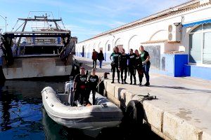 Pedro Duque se suma a la jornada de limpieza de los fondos marinos del Puerto de Calp - (foto 5)