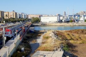Rechazo de los vecinos del sur de Alicante a que el trazado del Corredor Mediterráneo utilice "provisionalmente" la vía de Alicante-Murcia - (foto 2)