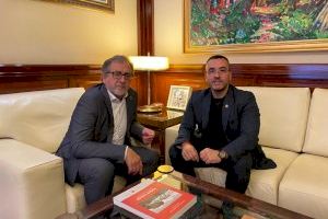 Benlloch y Martí cierran un acuerdo para ‘salvar’ la rehabilitación del Albergue con un nuevo convenio en 2023 Benlloch y Martí cierran un acuerdo para ‘salvar’ la rehabilitación del Albergue con un nuevo convenio en 2023