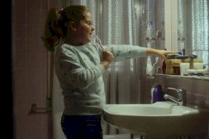 Escolares de toda España protagonizan el spot navideño de una firma jijonenca de turrones a favor de las abejas - (foto 3) Escolares de toda España protagonizan el spot navideño de una firma jijonenca de turrones a favor de las abejas - (foto 3)