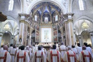 Bevanent toma posesión del cargo de arzobispo con un discurso humanista: “La Iglesia no es un partido político” - (foto 20) Bevanent toma posesión del cargo de arzobispo con un discurso humanista: “La Iglesia no es un partido político” - (foto 20)