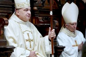Bevanent toma posesión del cargo de arzobispo con un discurso humanista: “La Iglesia no es un partido político” - (foto 3) Bevanent toma posesión del cargo de arzobispo con un discurso humanista: “La Iglesia no es un partido político” - (foto 3)