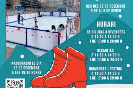 Sueca instala de nuevo una pista de patinaje para fomentar las compras en el comercio local Sueca instala de nuevo una pista de patinaje para fomentar las compras en el comercio local
