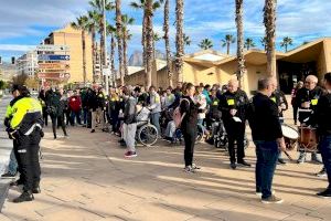 Más de 1.000 personas marchan en la Vila Joiosa por el reconocimiento de los derechos de las personas con discapacidad - (foto 2) Más de 1.000 personas marchan en la Vila Joiosa por el reconocimiento de los derechos de las personas con discapacidad - (foto 2)