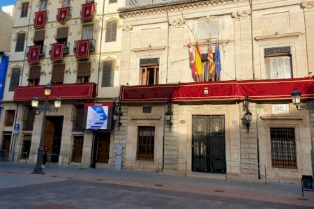 Sueca cesará el contrato de limpieza de edificios municipales por los impagos a los trabajadores Sueca cesará el contrato de limpieza de edificios municipales por los impagos a los trabajadores