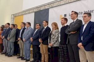 Villena presenta ante 300 empresarios y alcaldes de Alicante, Murcia y Albacete Nodo Logístico Levante Interior como un proyecto real - (foto 4) Villena presenta ante 300 empresarios y alcaldes de Alicante, Murcia y Albacete Nodo Logístico Levante Interior como un proyecto real - (foto 4)