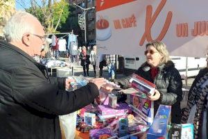 Cs Moncada posa en marxa la campanya “Un café per un joguet”