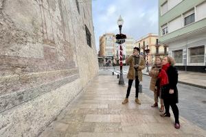 La directora general de l’IVCR+i visita les obres de restauració de les pintures fingides de Vinaròs La directora general de l’IVCR+i visita les obres de restauració de les pintures fingides de Vinaròs