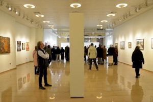 La exposición ‘Artistas del Ateneo’ abre al público con una gran acogida y expone obras de más de 40 artistas - (foto 3) La exposición ‘Artistas del Ateneo’ abre al público con una gran acogida y expone obras de más de 40 artistas - (foto 3)