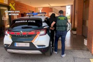 Detenido por amenazar a su víctima con hacerle daño a su familia para la compra de critomonedas en Carcaixent