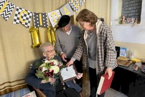 La burrianense Matilde Isach cumple 100 años - (foto 5) La burrianense Matilde Isach cumple 100 años - (foto 5)