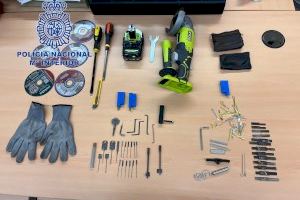 Dos detenidos tras robar cuatro ordenadores de una vivienda de Valencia - (foto 2) Dos detenidos tras robar cuatro ordenadores de una vivienda de Valencia - (foto 2)