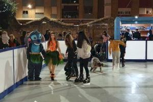 Sueca inaugura la seua pista de patinatge amb l'objectiu de promocionar les compres en el comerç local - (foto 2)