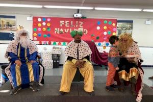Los 150 niños y niñas de las Escuelas Infantiles de Casa Caridad reciben la visita de los Reyes Magos - (foto 2) Los 150 niños y niñas de las Escuelas Infantiles de Casa Caridad reciben la visita de los Reyes Magos - (foto 2)