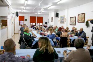 La Asociación de Jubilados Francisco Sevillano de Oropesa celebró su merienda de Roscón de Reyes - (foto 2) La Asociación de Jubilados Francisco Sevillano de Oropesa celebró su merienda de Roscón de Reyes - (foto 2)