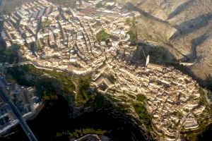 Les ajudes municipals a l’activitat econòmica beneficien 46 empreses i persones autònomes de Bocairent