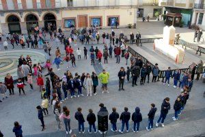 Los escolares de Nules inauguran las VI Jornadas Educativas con danzas y música - (foto 5)