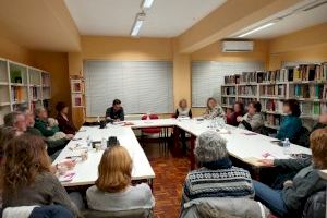 Club de lectura en UNED Dénia Club de lectura en UNED Dénia
