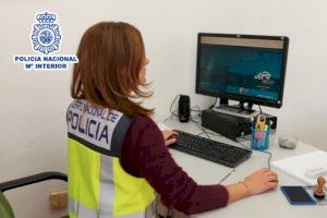 Un alicantino simula haber sido estafado en una compra online y la policía lo descubre