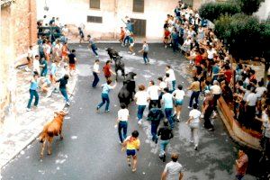 Un encierro en La Vall del año 1983