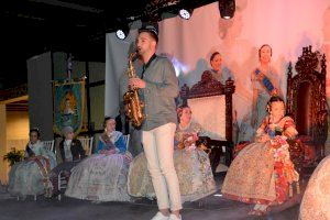 Falla la Ravalera de Burriana exalta a Marina y Teresa con música y danza como protagonistas - (foto 3)