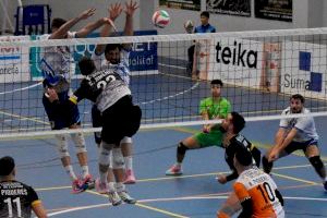 Petrer reparte 100.000 euros en ayudas a 18 clubes deportivos locales Petrer reparte 100.000 euros en ayudas a 18 clubes deportivos locales
