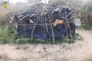 El Seprona investiga a un hombre de 78 años por capturar pájaros con un “enfilat” en Mutxamel El Seprona investiga a un hombre de 78 años por capturar pájaros con un “enfilat” en Mutxamel