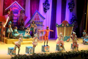 Paula Nieto, exaltada com a Fallera Major Infantil de València 2023 - (foto 4)