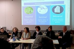 VOX Castalla culmina sus reuniones sectoriales escuchando las quejas del sector servicios