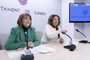 Gandia reprén els cursos 'TIC_Majors' per combatre la bretxa digital