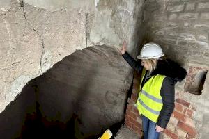 Obras de renovación del alcantarillado de la plaza del Castell de Serra
