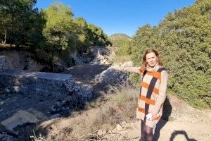 Comienzan las obras para reconstruir el dique destruido durante la Dana en la rambla de Pinohermoso de Benejúzar