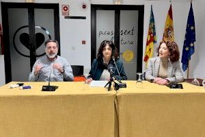 Alfredo Castelló, diputado del PP, da una conferencia sobre la okupación ilegal en Picassent