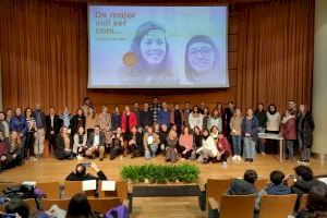 La Universitat de València i Fisabio desperten vocacions científiques en l’estudiantat a través del concurs “De major vull ser com…”