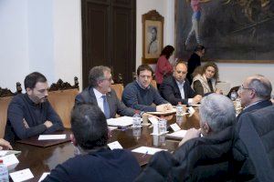 José Martí reuneix demà de nou a la taula 'Salvem la ceràmica' en la Diputació de Castelló - (foto 2)