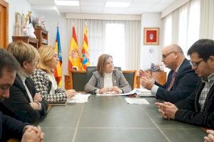 La Delegada del Gobierno, Pilar Bernabé destaca que “el Gobierno de España respalda el modelo de sostenibilidad turística de la Vila Joiosa”