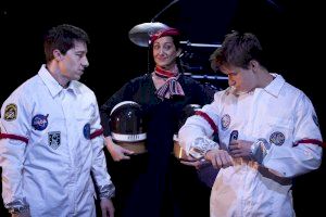 Cultura de la Generalitat commemora el Dia Internacional de la Síndrome d’Asperger en el Teatre Arniches Cultura de la Generalitat commemora el Dia Internacional de la Síndrome d’Asperger en el Teatre Arniches