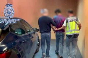 Detenidos en Alicante por simular un secuestro para exigir 3.000 euros de rescate, aunque rebajaron la cantidad a 800