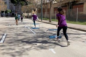 Crevillent organiza por tercera vez su Prueba de Obstáculos Solidaria por la Conciliación con motivo de la celebración del 8M