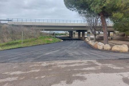 Almussafes asfalta part del camí rural Fondo, danyat després de les inundacions de novembre de 2020